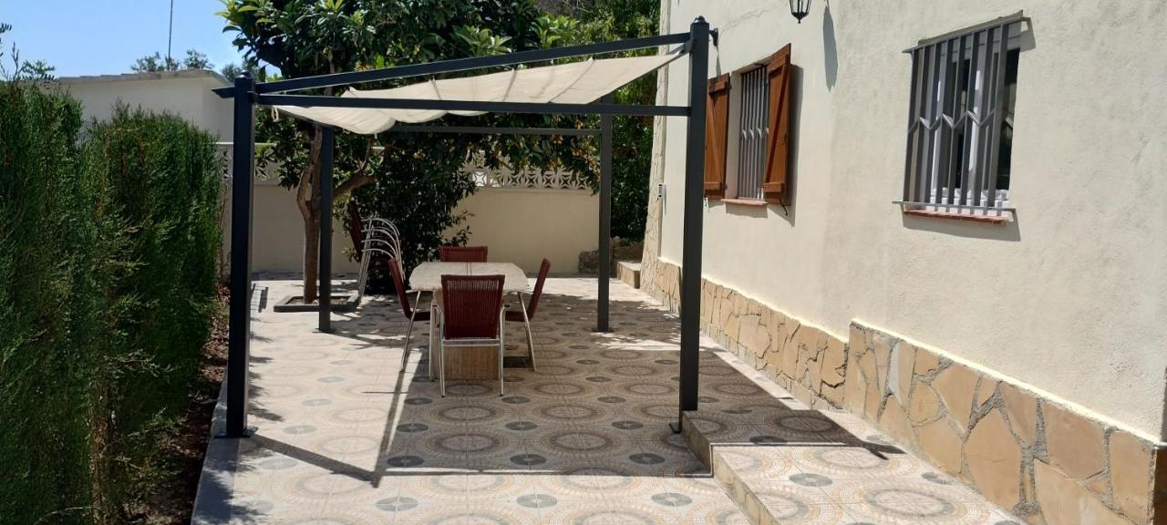 Silom House Villa Sant Pere De Ribes Exterior foto