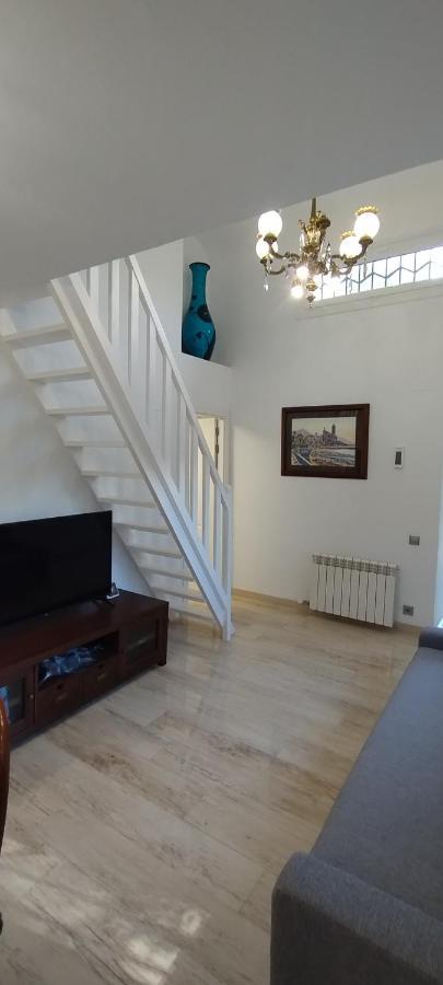 Silom House Villa Sant Pere De Ribes Exterior foto