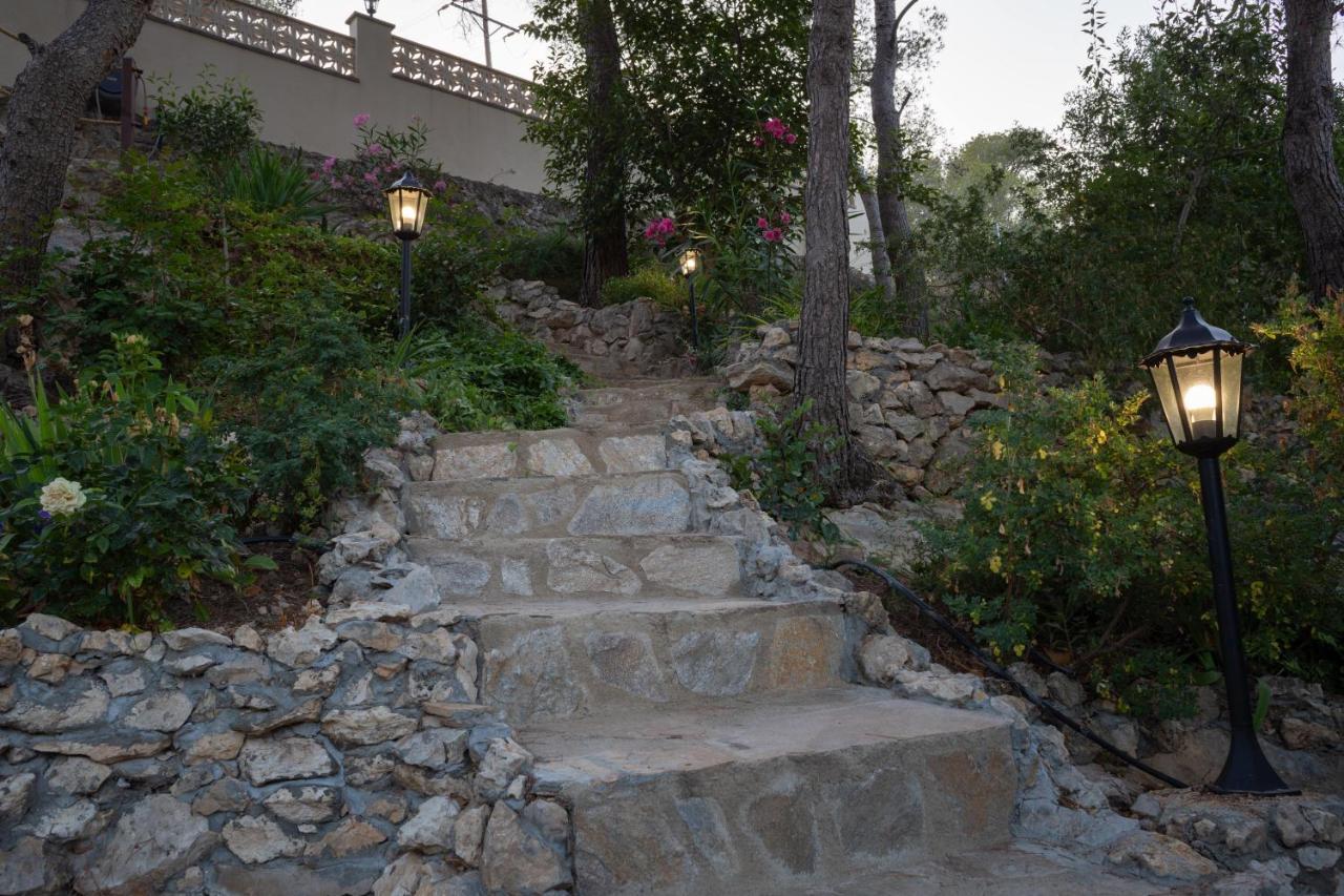Silom House Villa Sant Pere De Ribes Exterior foto