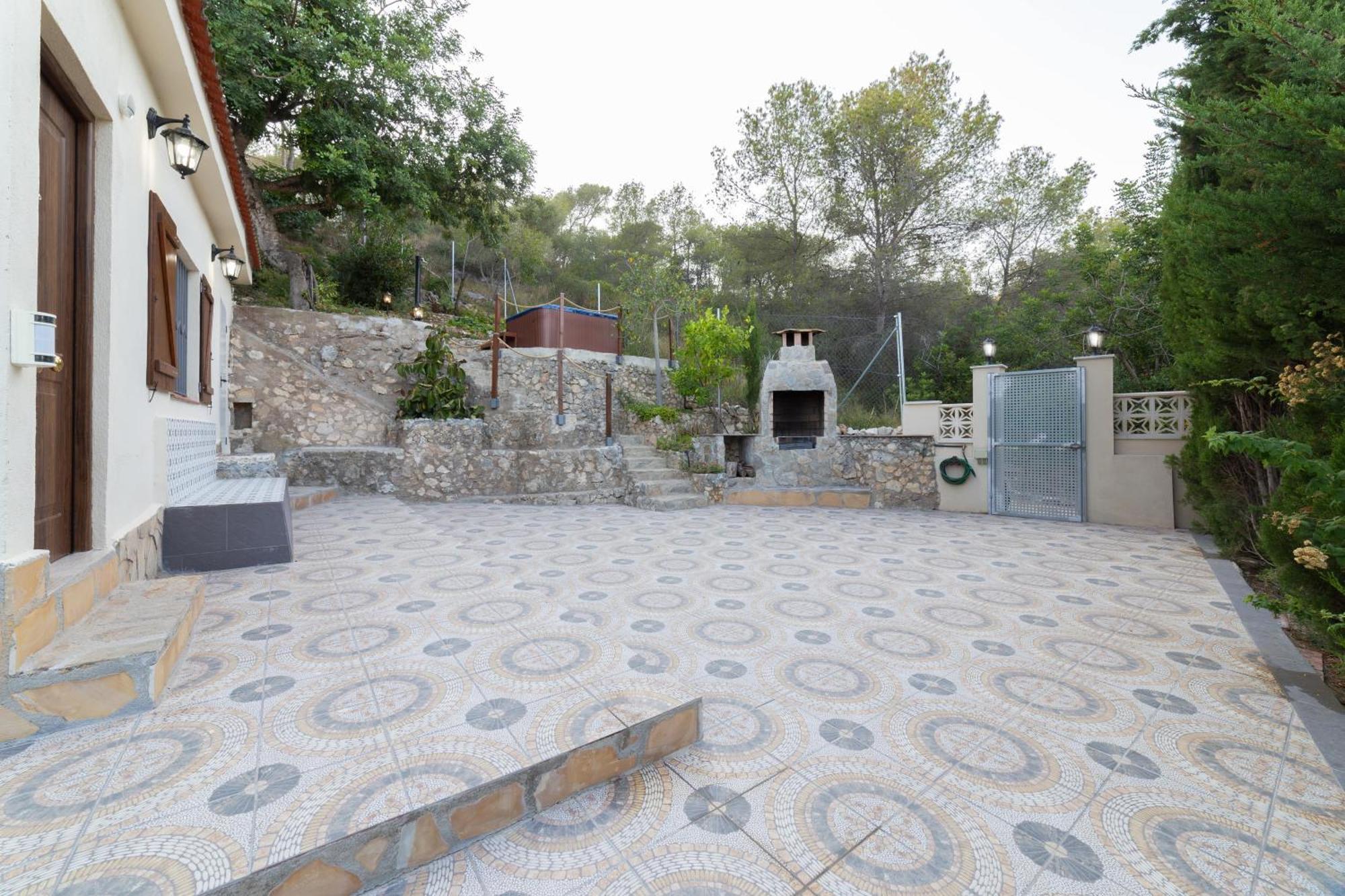 Silom House Villa Sant Pere De Ribes Exterior foto