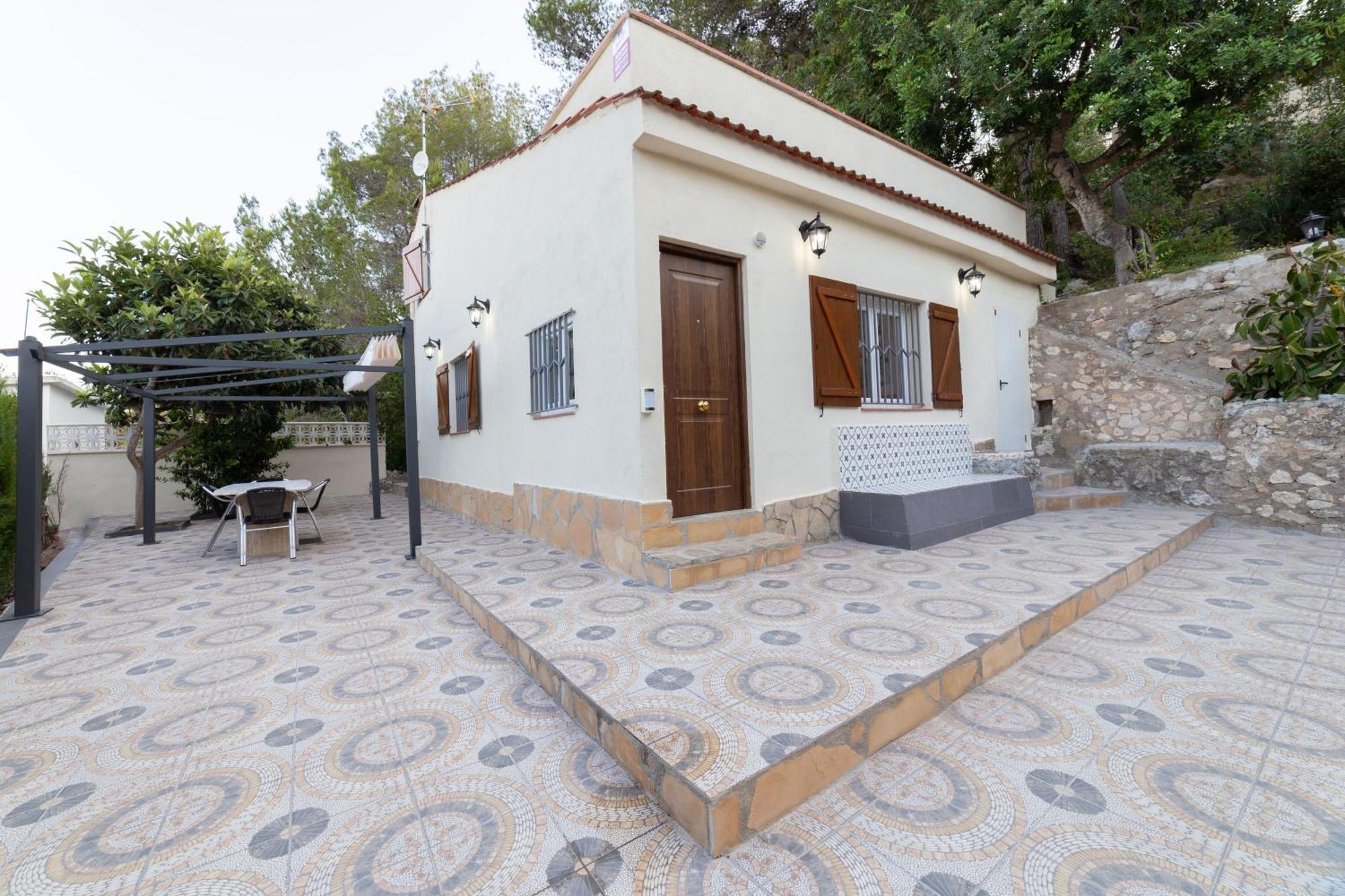 Silom House Villa Sant Pere De Ribes Exterior foto
